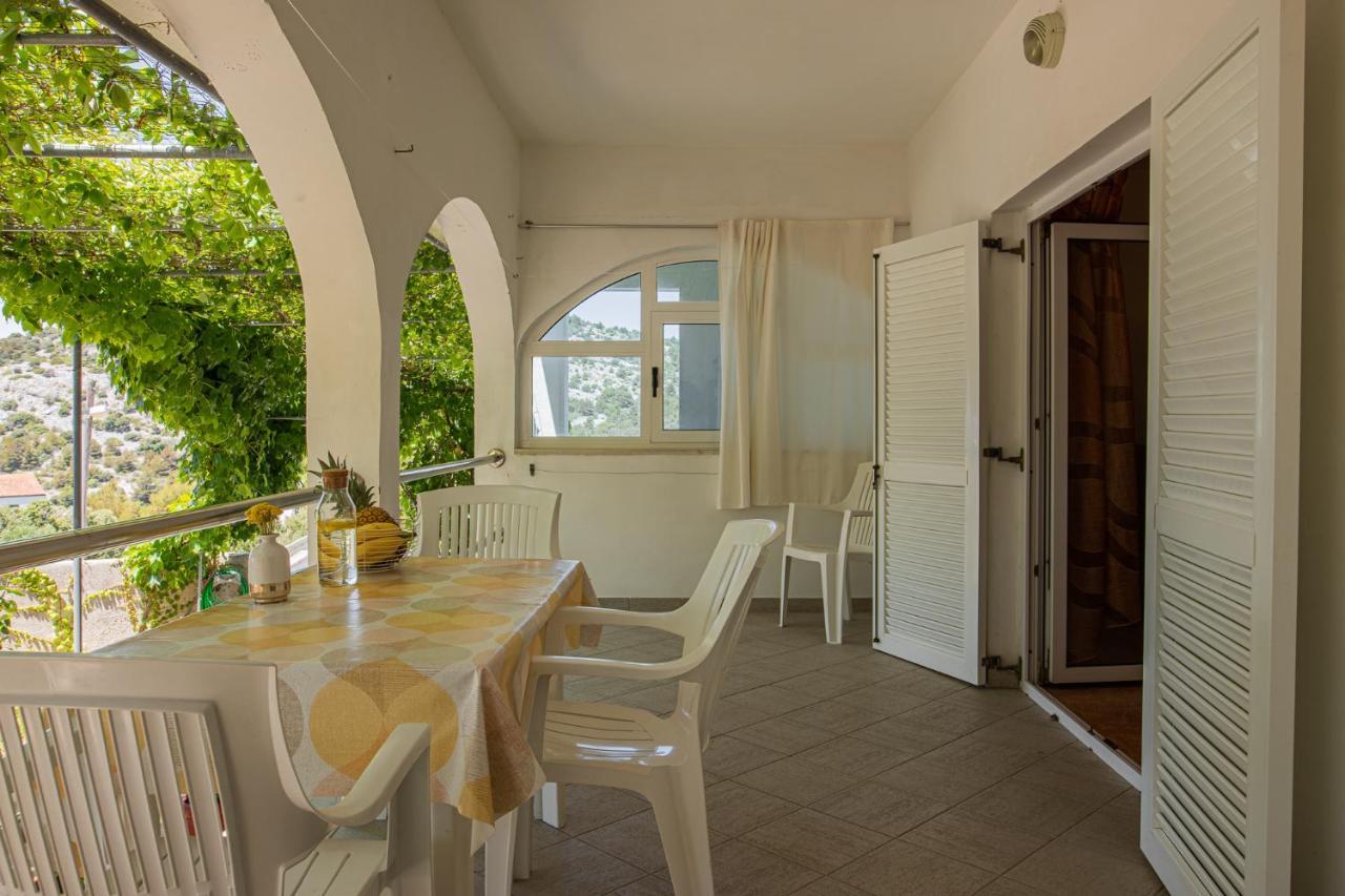 Apartmani Mares Ражань Экстерьер фото